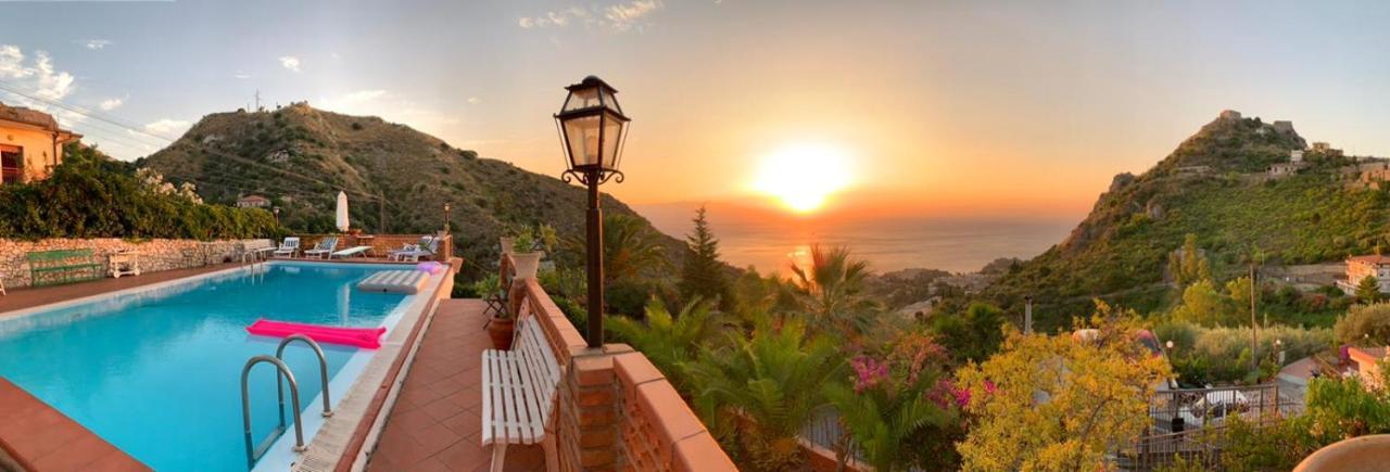 Bed and Breakfast Casa Dei Sogni Taormina Exterior foto