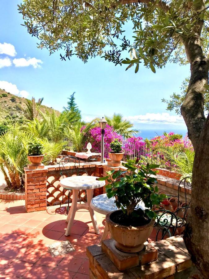 Bed and Breakfast Casa Dei Sogni Taormina Exterior foto