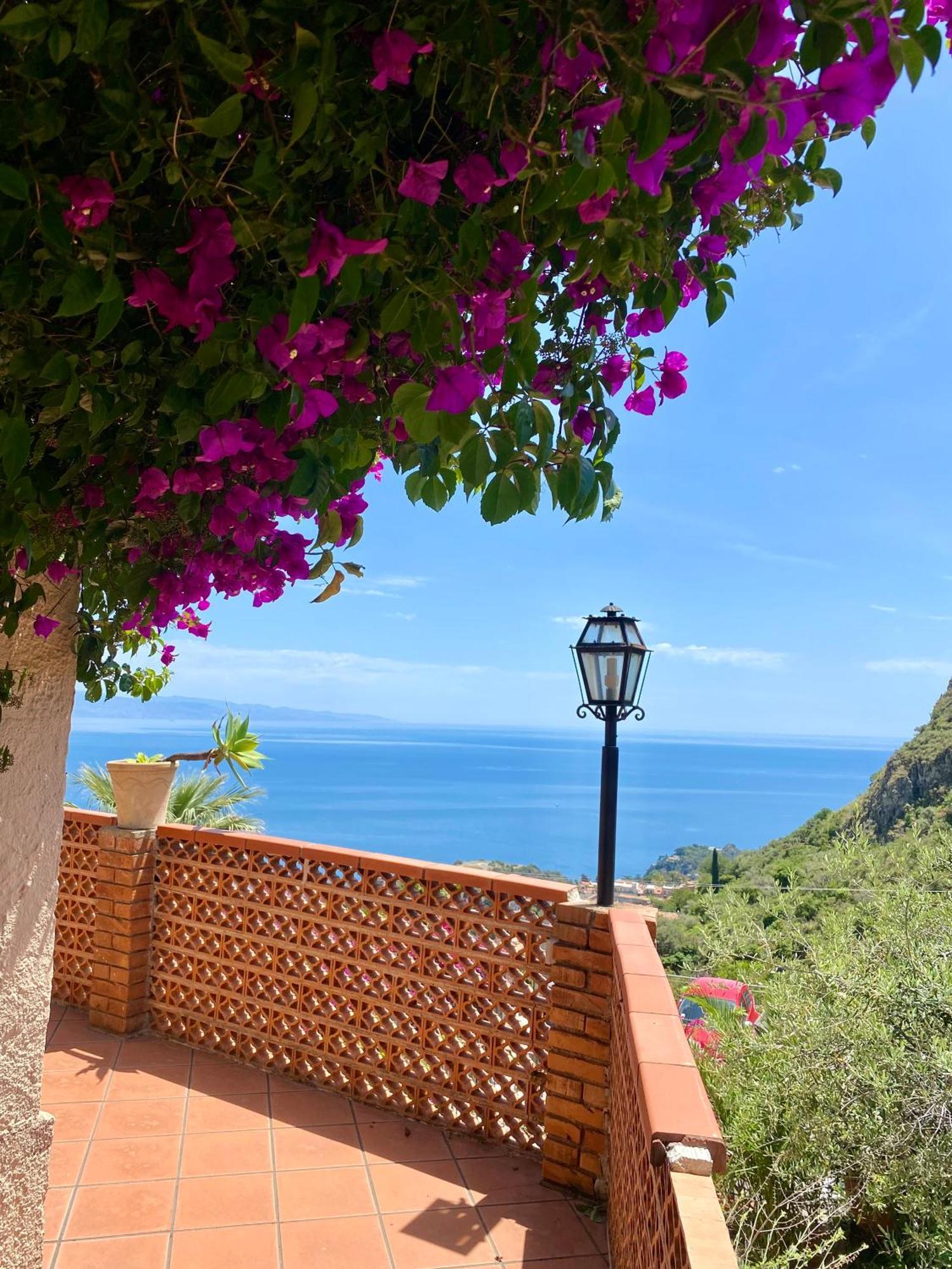 Bed and Breakfast Casa Dei Sogni Taormina Exterior foto